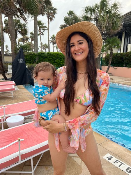 4 piece Swimsuit. It comes with the bikini top and bottoms plus the cover up for the top and bottom.  Baby swimsuit is so cute 

#LTKFindsUnder50 #LTKSwim #LTKSeasonal
