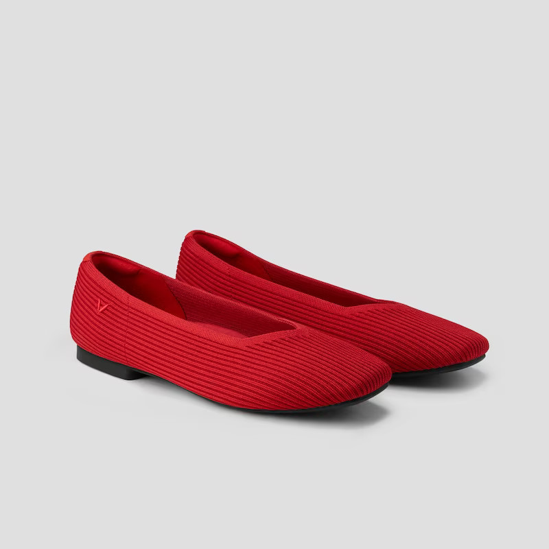 Square-Toe V-Cut Flats (Margot 2.0) | VIVAIA