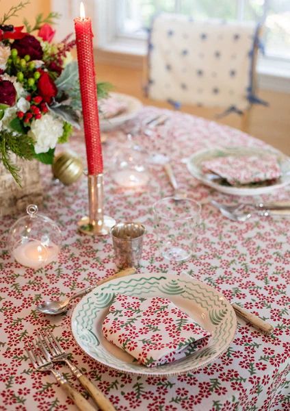 Noel Petite Fleur Tablecloth (Round & Rectangular) | Julia Amory