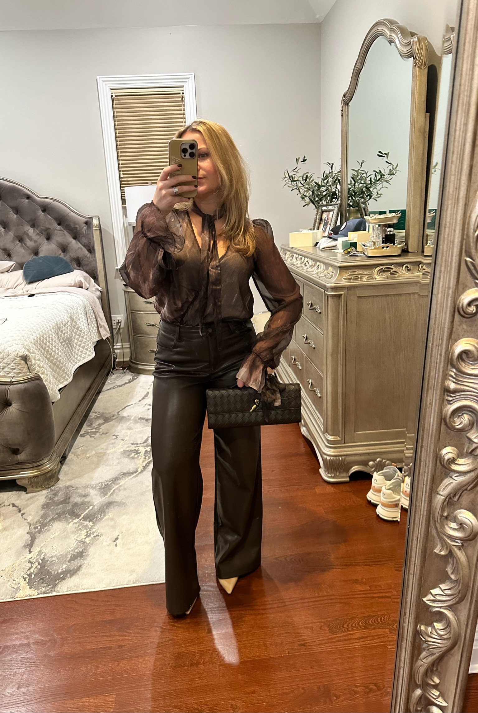 another chocolate  #ootd

#LTKSaleAlert #LTKStyleTip #LTKFindsUnder100