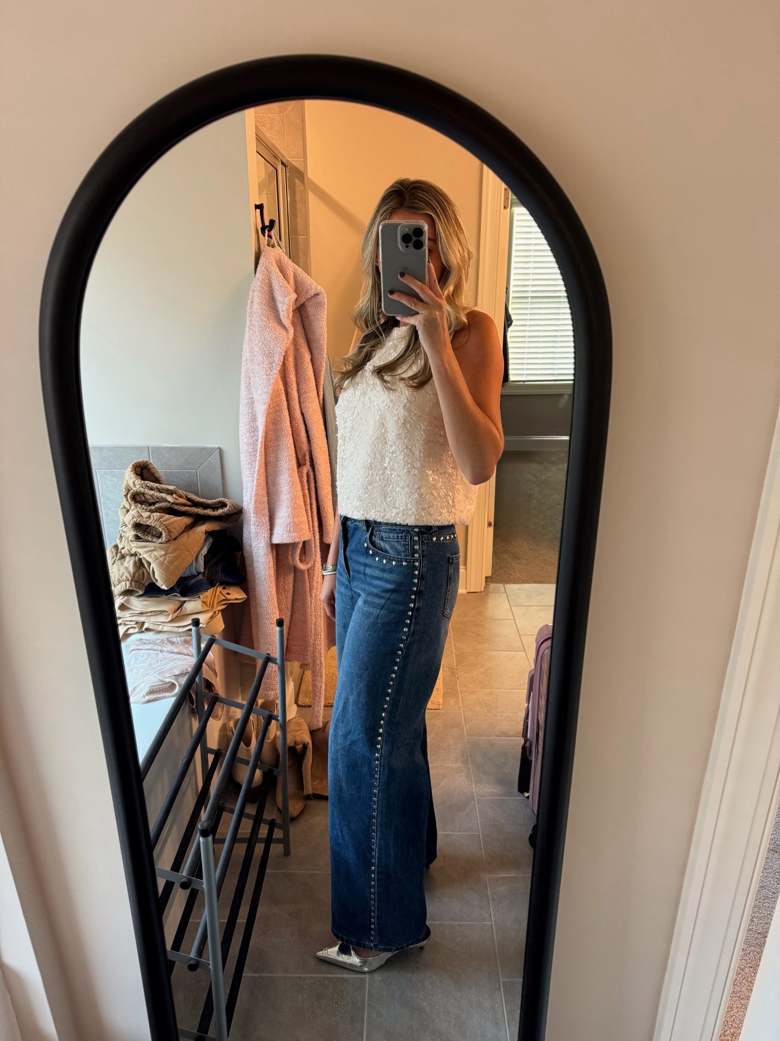 Studded jeans>>

#LTKStyleTip #LTKU #LTKFallSale