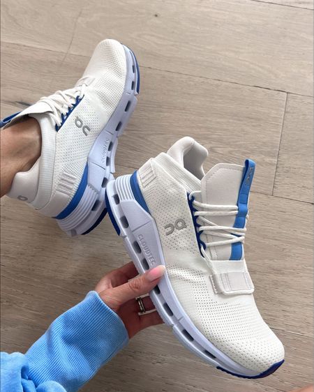 My favorite oncloud sneakers in a new color combo 💙 

Oncloud cloudnova sneakers; mom sneakers; white sneakers; workout shoes; running shoes; Christine Andrew 

#LTKstyletip #LTKfit