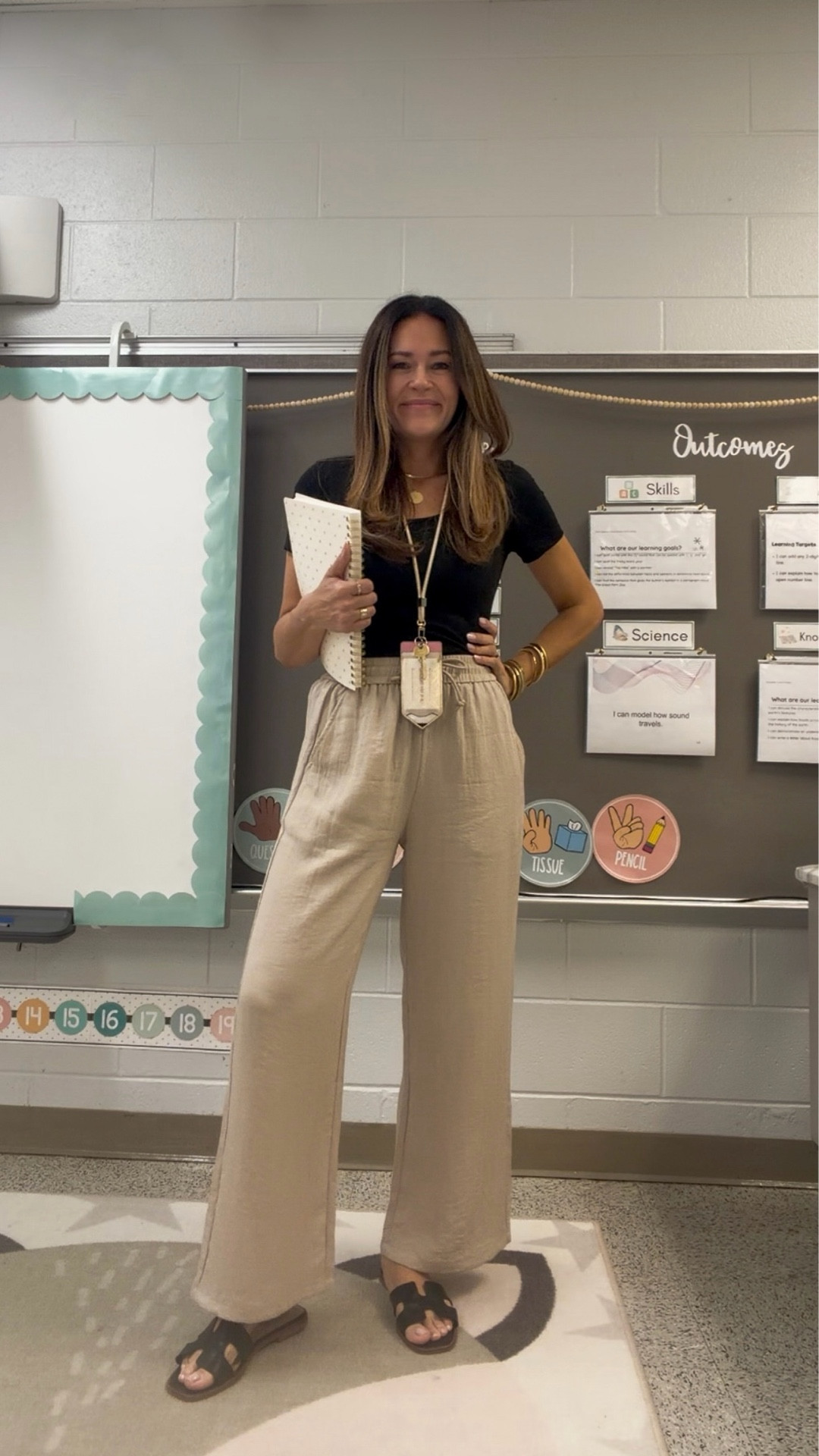 The pants you’ll live in this spring! 

These Halara linen-like pants are so comfortable and soft. They can be dressed up for work or worn with a tee and sneakers. Must-have spring staple for teachers and now on sale! ✏️🤍 

I’m 5’7” 145 lbs and wearing a medium in regular length.



#LTKSaleAlert #LTKOver40 #LTKootd