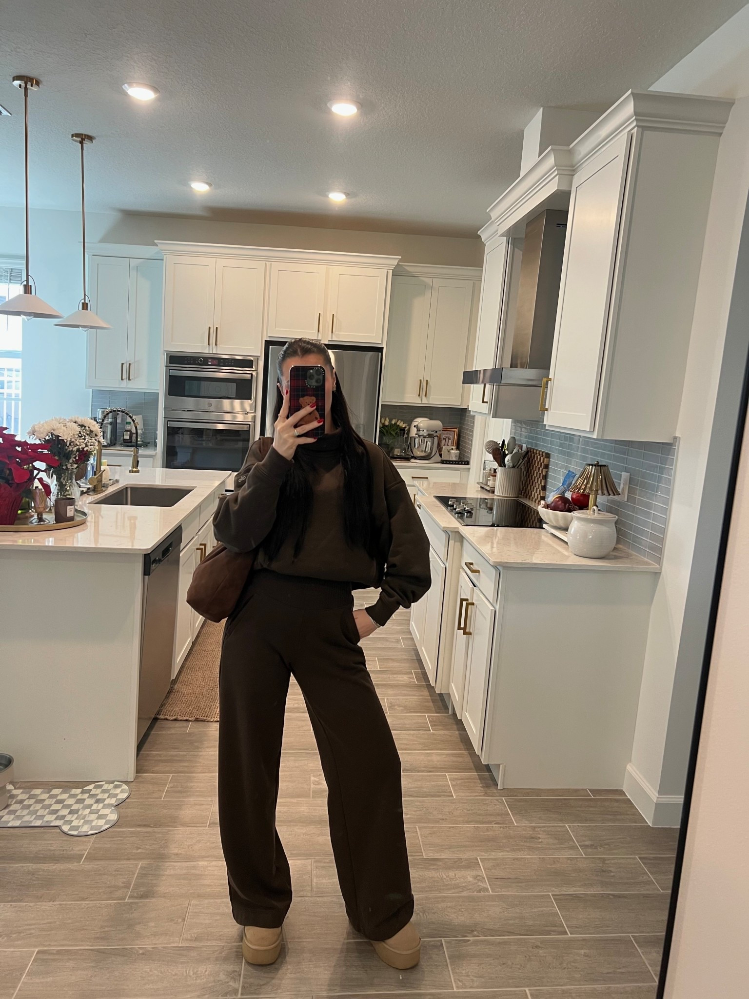 I have been living in this Alo set - it is the most comfortable and I am obsessed!!!🤎