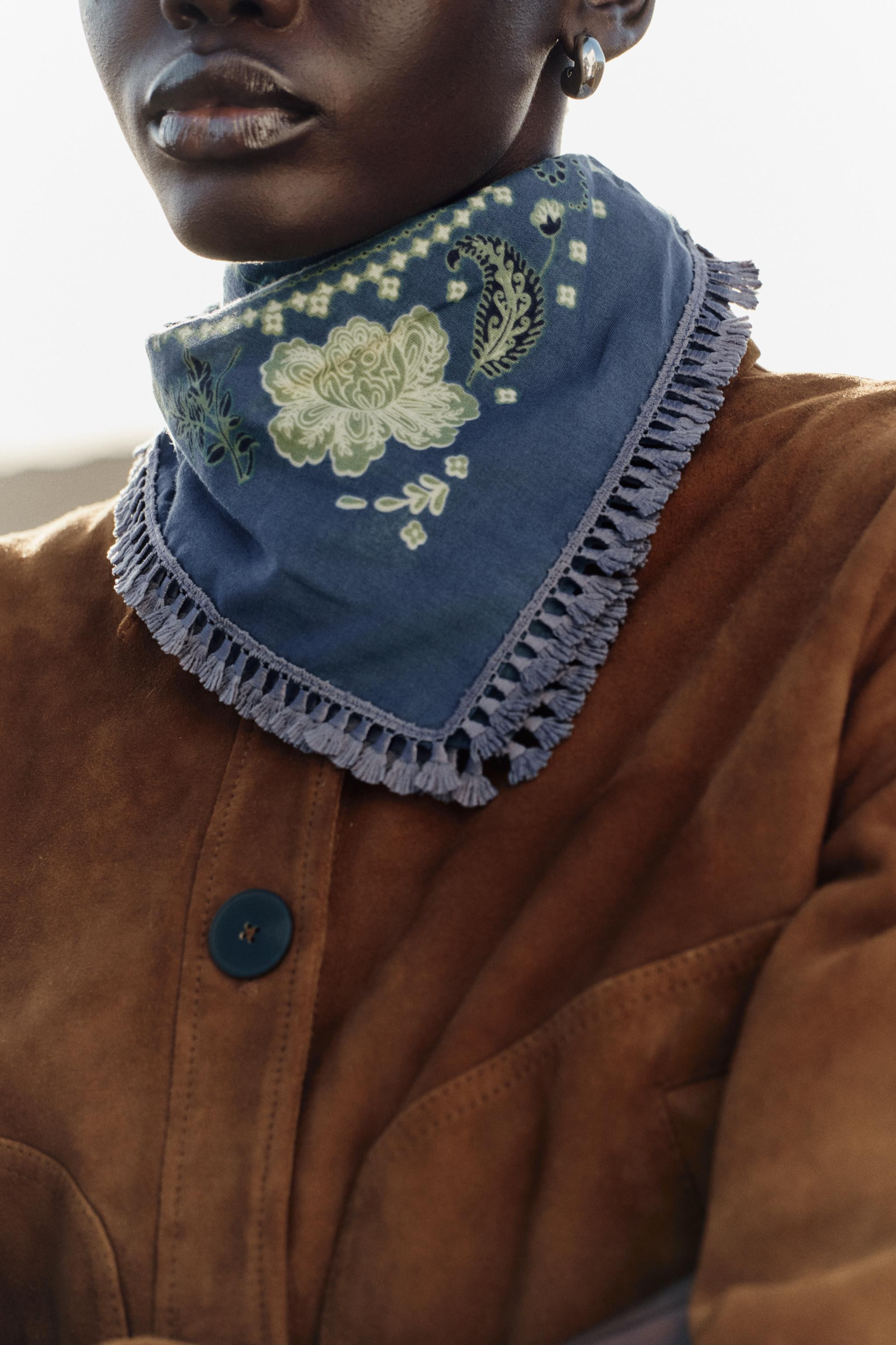 PRINTED SCARF WITH POMPOMS | Zara US