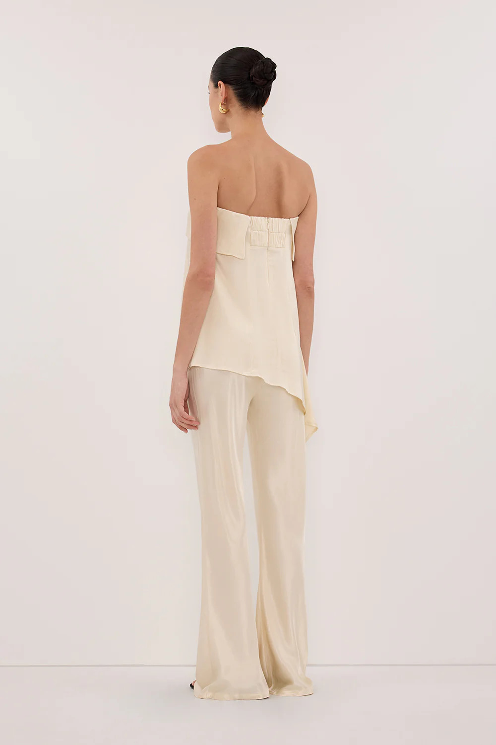 SANDER CREAM STRAPLESS TOP | DISSH
