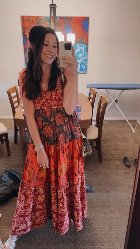 Heading to dinner in Orlando tonight & then Disney Springs ✨ Got this viral free people dress in a pretty pink color and I’m obsessed! Bringing this to Hawaii in a few weeks too. 