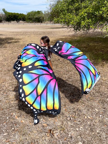 💰 SHEIN Coupon Code: Hallows0624 
🦋 Butterfly Print Costume Cape & Eye Shield
📱 Product ID 9992472


#LTKsalealert #LTKHolidaySale #LTKitbag