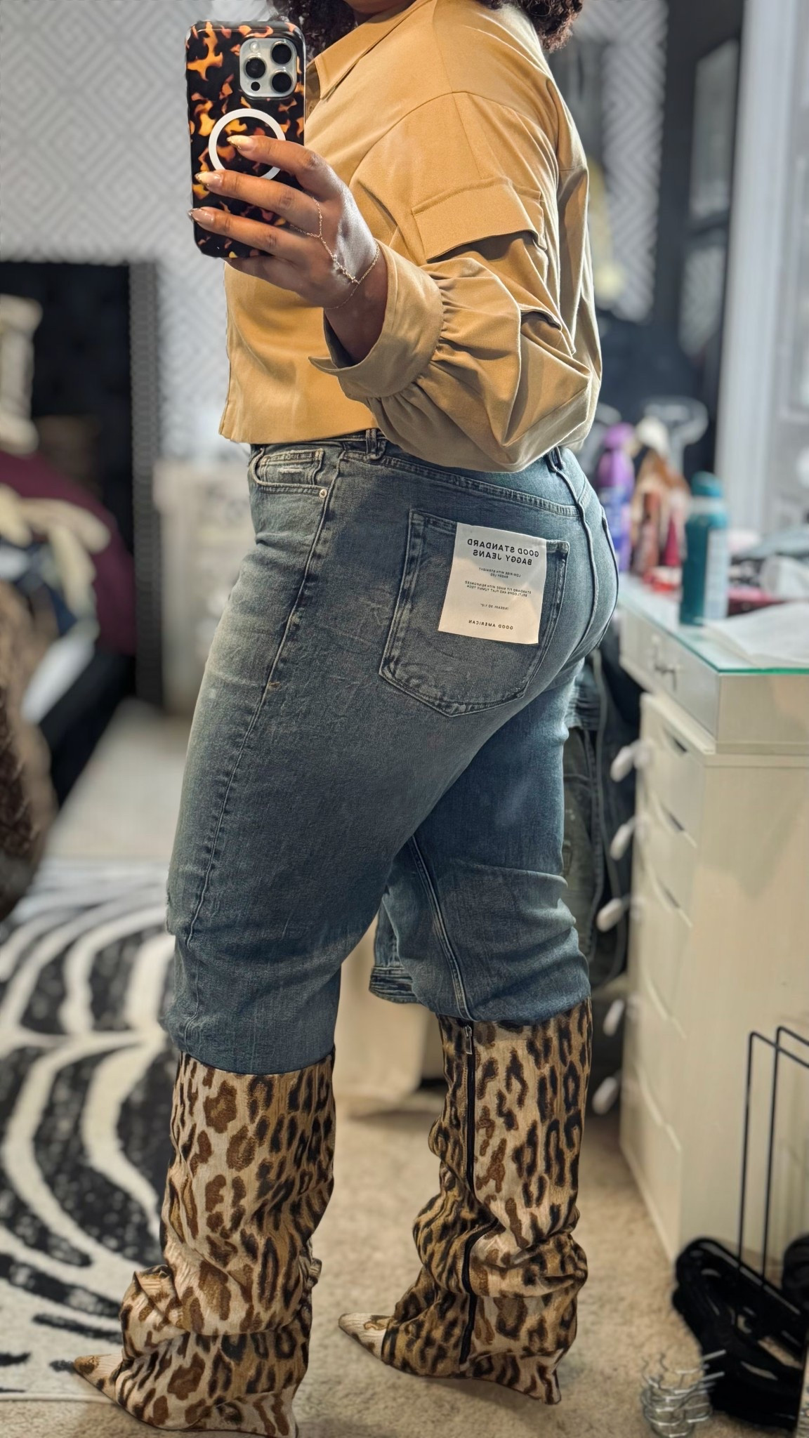 Baggy “ish” jeans & Boots 


#LTKMidsize #LTKTall #LTKOver40