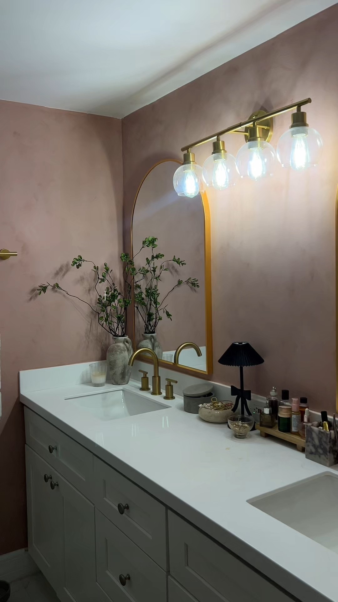 Cozy moments at home!! 


Organic modern home, organic modern decor, pink primary bathroom, limewash walls, cozy bedroom decor, organic modern aesthetic 

#LTKStyleTip #LTKHome #LTKSeasonal