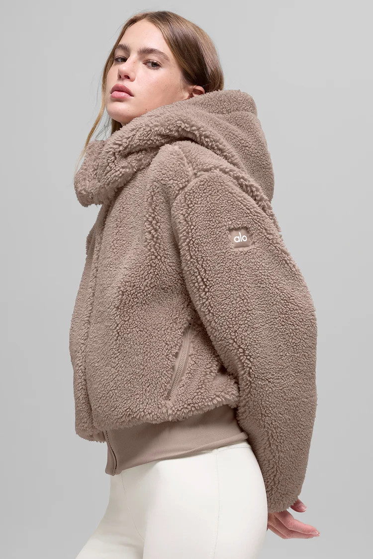 Foxy Sherpa Jacket | Alo Yoga