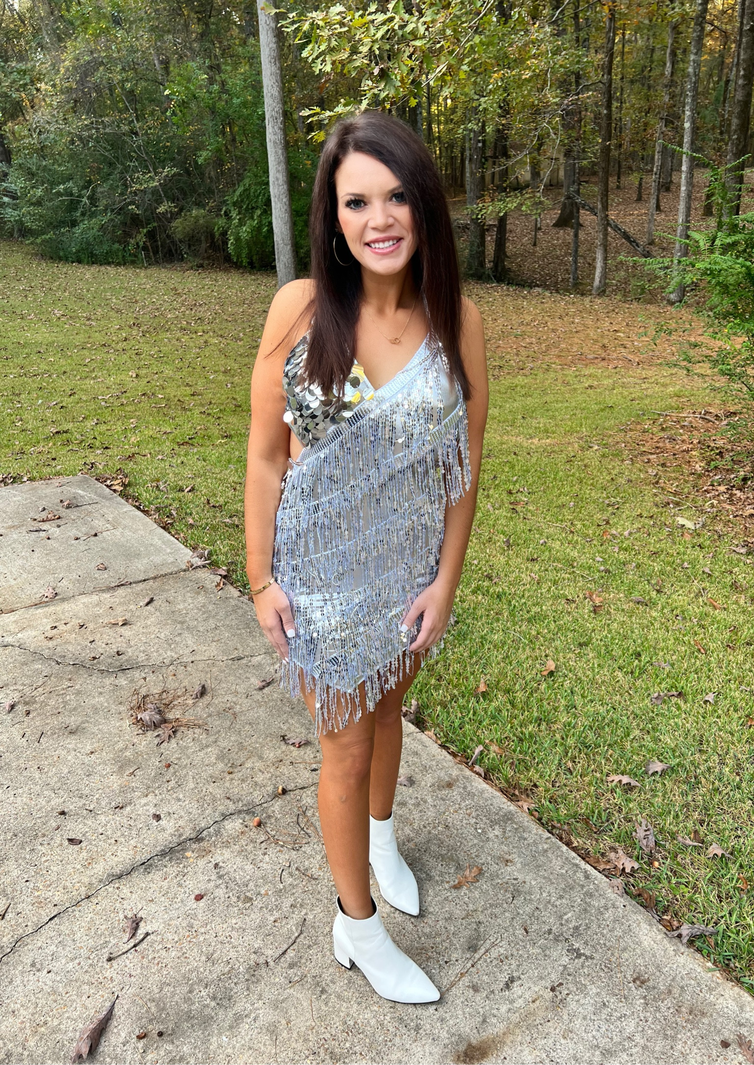 Dancing Queen 🕺


This dress is perfect for your next Disco Party or the next Bachelorette Disco theme! 

Bachelorette Party / Disco Dress / Disco Party / Themed Party / Silver Dress / Dress-Up / Costume / Silver Disco

#bacheloretteparty #bridesmaids #wedodisco #discodrinksanddivas #letsgotothedisco  #girlsgonegroovy #disco #music #dj #dance #party #love #retro 

#LTKFestival #LTKunder50 #LTKbeauty