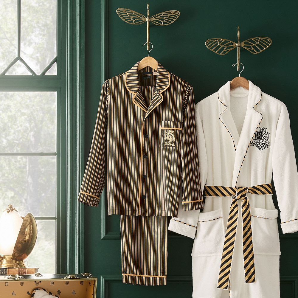 Harry Potter\u2122 Hufflepuff\u2122 House Pajama Set | Pottery Barn Teen