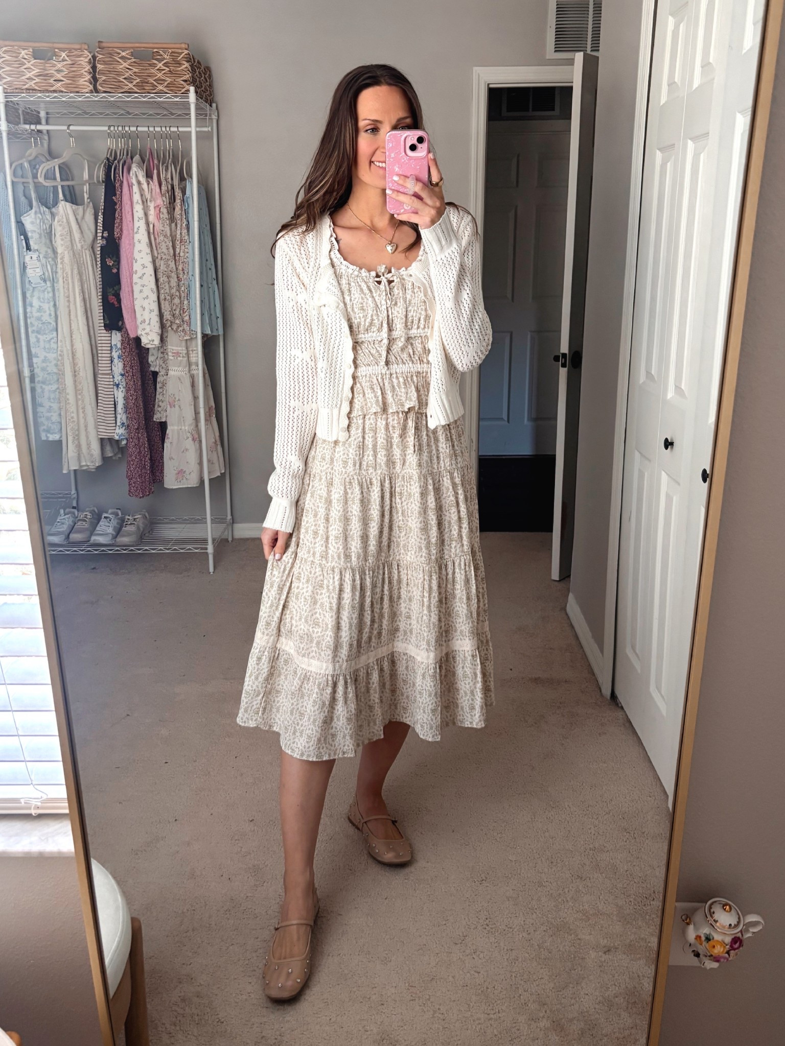 Such a cute set from the walmart Bridgerton line!
I’m wearing an xs in the top & skirt but the skirt isn’t adjustable and fits big in my opinion!
I’m wearing a small in the cardigan but I could’ve got my true size (xs)

#walmartfashion #bridgerton

#LTKootd #LTKValentine