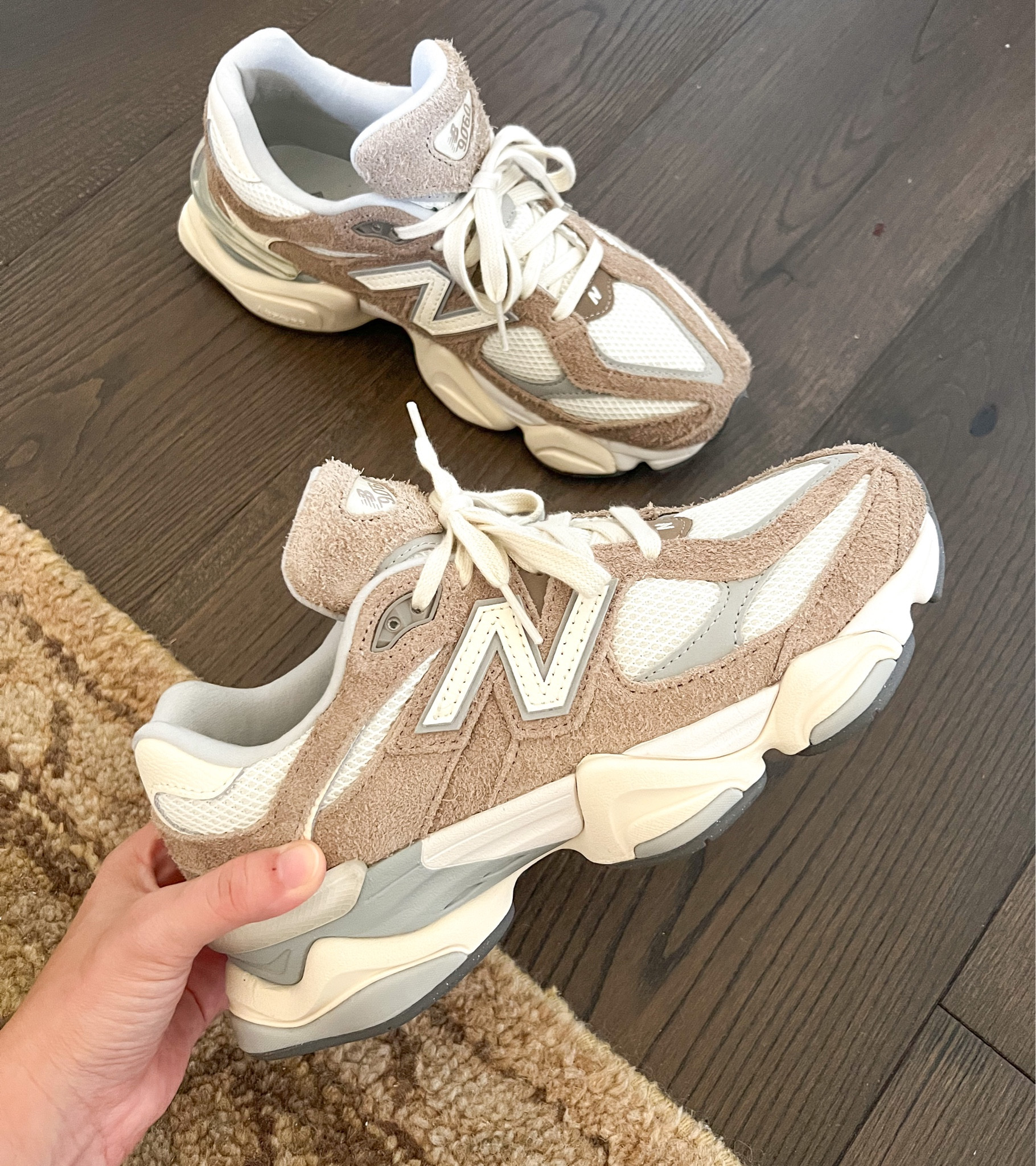 Sneakers
New balance
Shopbop
Neutral sneaker
Suede sneaker
Running shoe
Athletic shoe
Everyday shoe
Cellajane


#LTKshoecrush #LTKBacktoSchool #LTKFitness