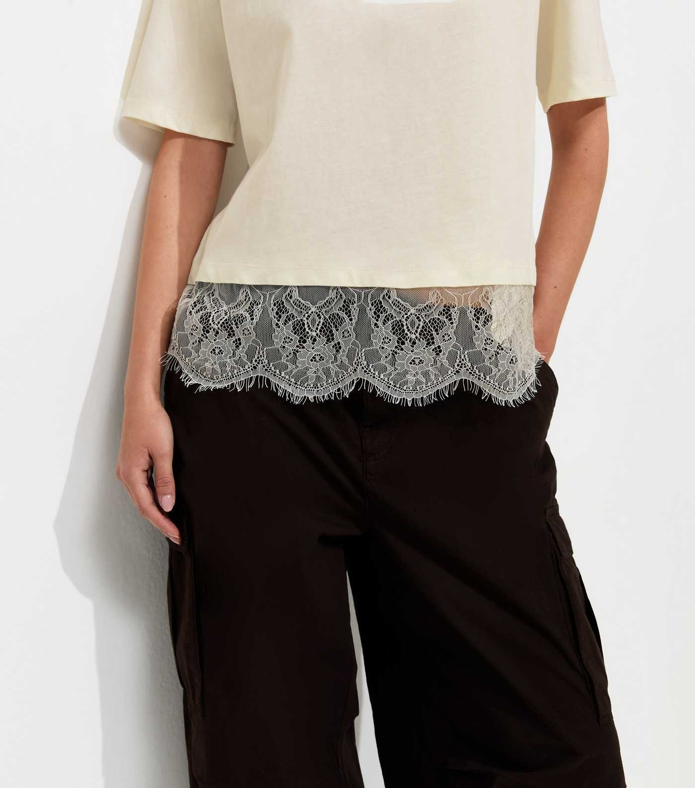 White Lace Hem Boxy Top | New Look | New Look (UK)