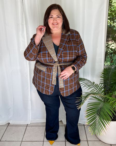 Absolutely obsessed with this multi print plaid plus size blazer. Budget friendly and available in XS-4X 

#LTKworkwear #LTKcurves #LTKunder100