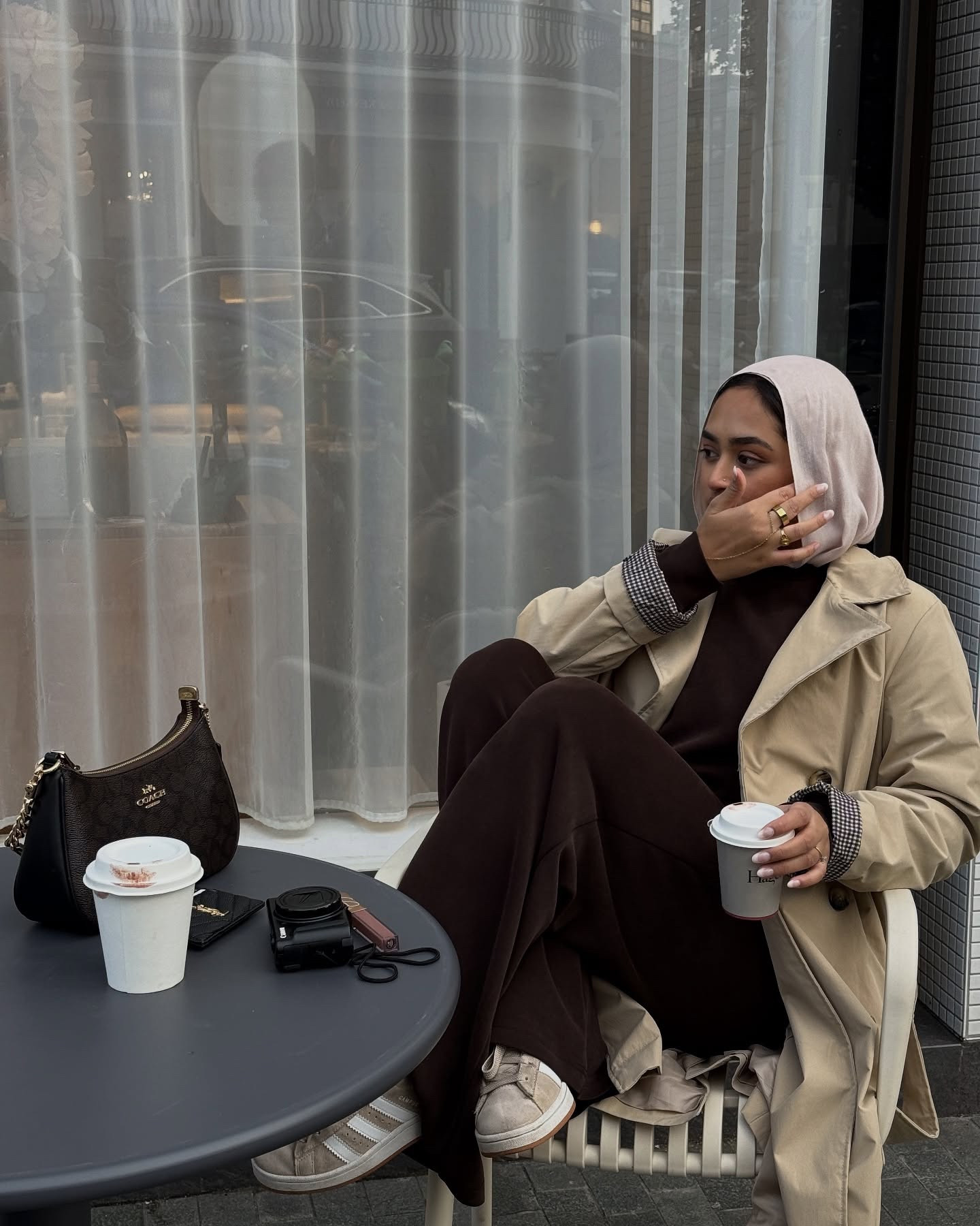 my morning essentials ☕️🍂🎧🤎 

P.S my fit details are linked in my LTK:
@newlook trench coat 
@reserved Co-ord 
@adidas campus trainers 
@coach Teri bag 

#coffeeoutfit #aestheticoutfits #pinterestoutfit #pinterestaesthetic #thatgirlaesthetic #wellnesslifestyle #autumnoutfits #morningcoffee #newlook #thatnewlookfeeling 

#LTKautumn #LTKbag #LTKpetite