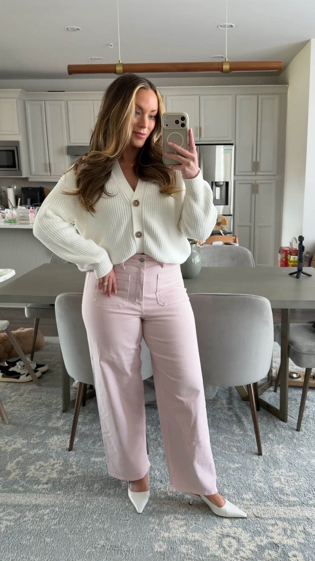 Girly spring outfit 

#LTKdayinmylife #LTKMidsize #LTKmomlife