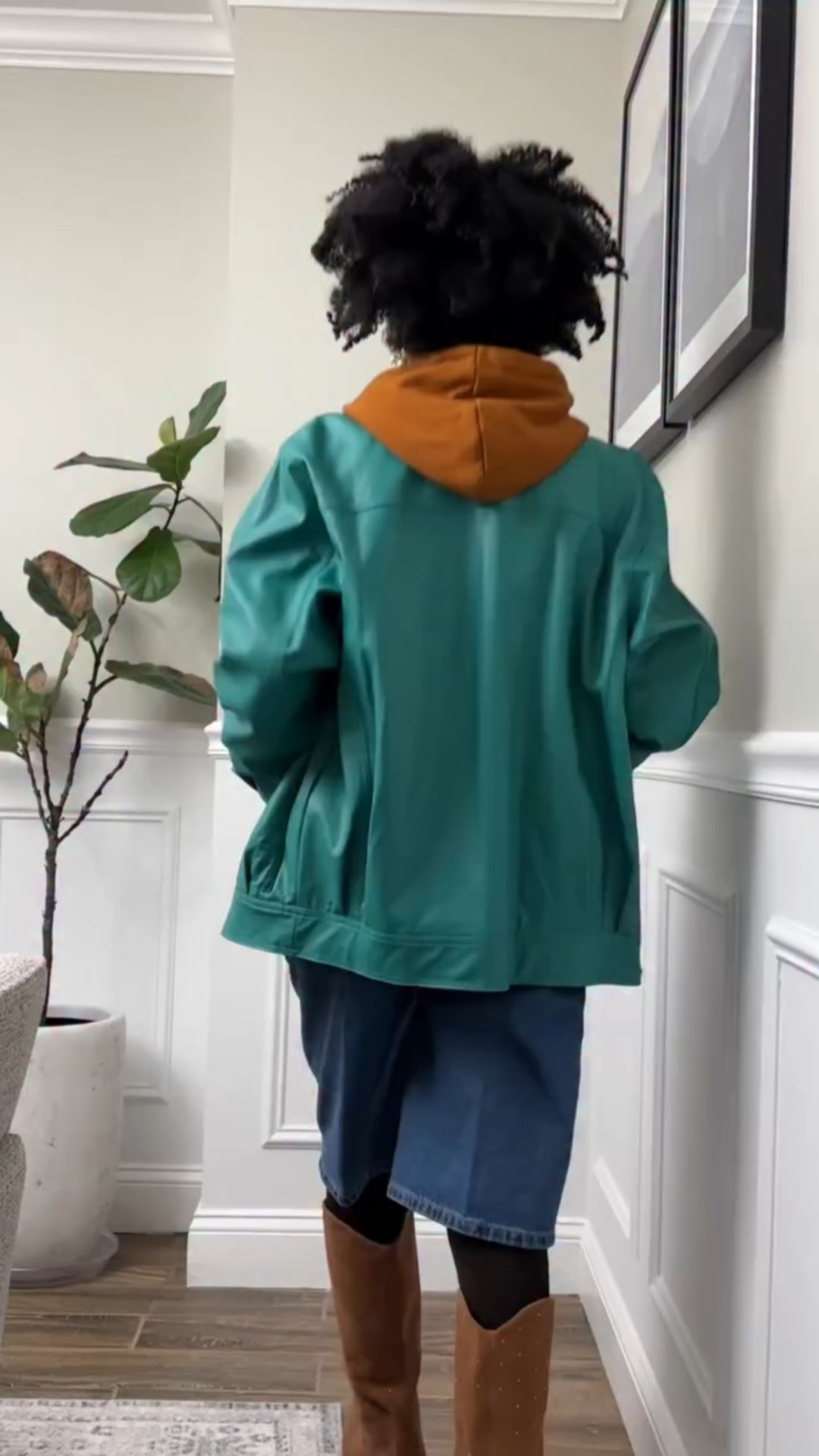 My version of a casual outfit ✨

What’s your version? Where would you wear this? 

#stylereels #ootd #casualoutfits