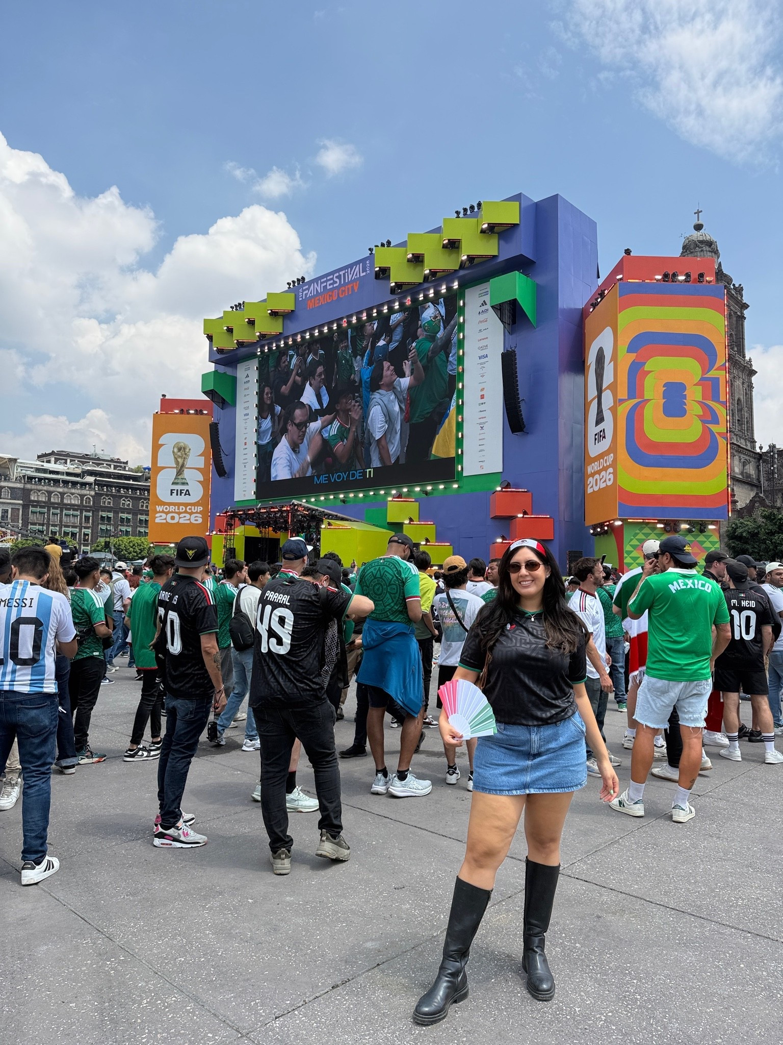 World Cup Ready with my favorite Jean skirt from Abercrombie!

#LTKMidsize #LTKootd #LTKdayinmylife