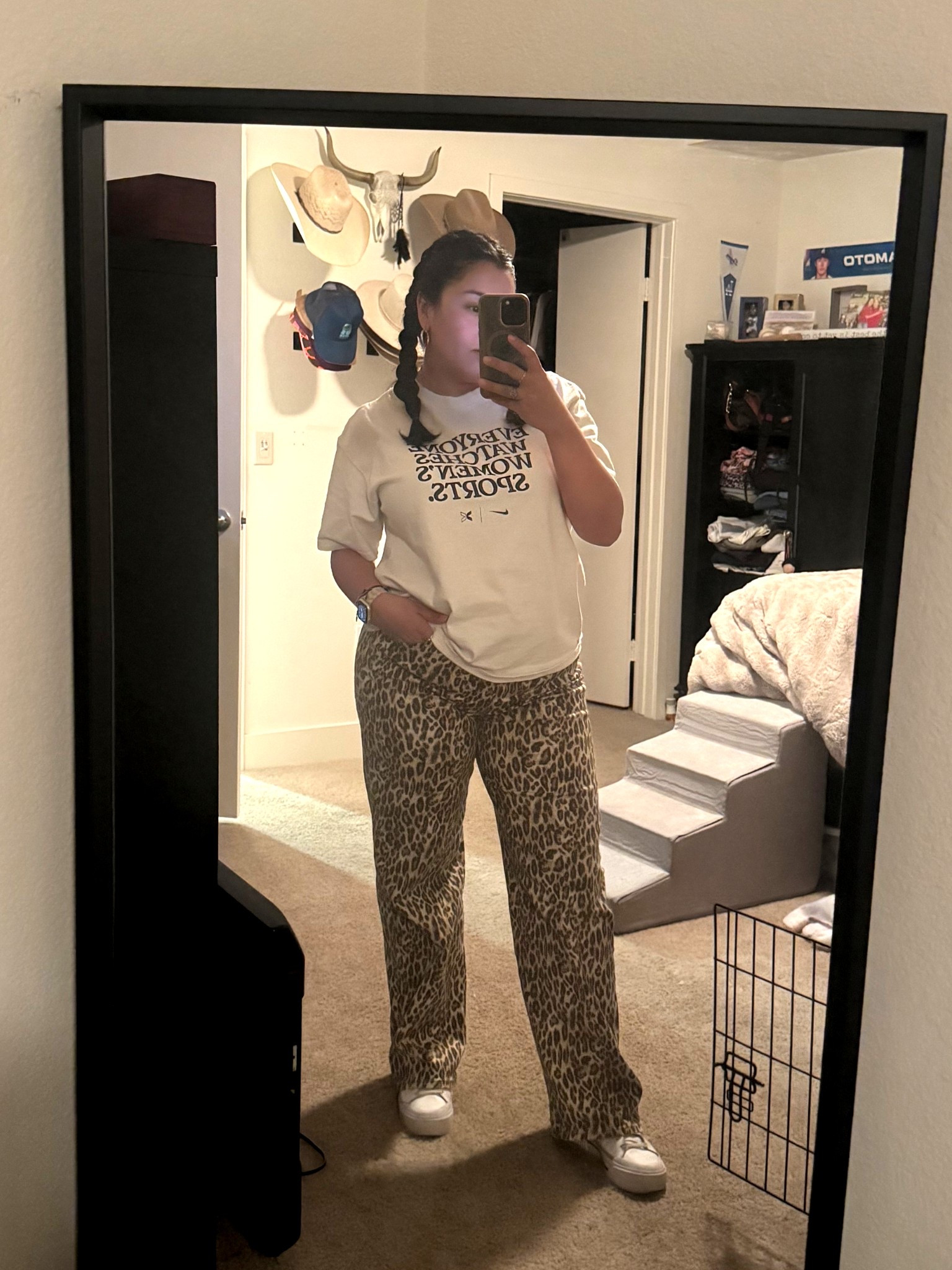 It’s National Girls & Women in Sports Day so had to sport one of my favorite shirts and add some fierce pants for all the wonderful ladies in the industry ❤️ OOTD! 
@Nike US 
@Express 



#LTKActive #LTKootd #LTKMidsize