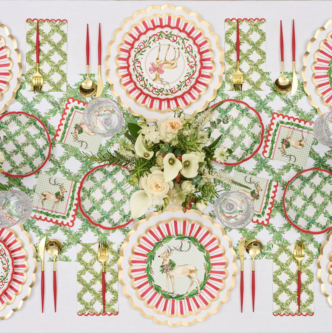 Holly Berry: Christmas Table for 16 | Sophistiplate