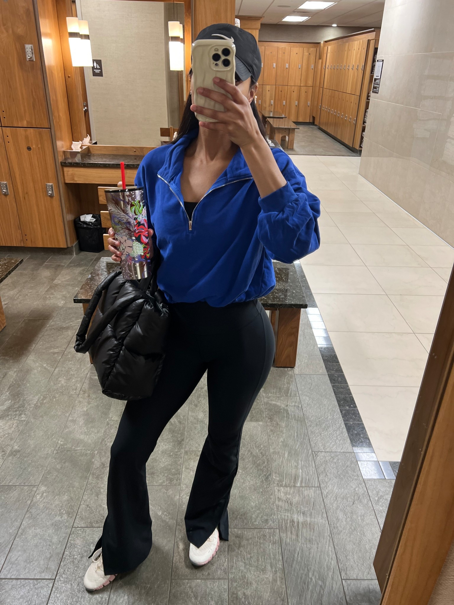 Workout fit 
Medium in crop top
Small in leggings 
TTS in sneaks 

#LTKActive #LTKShoeCrush #LTKFindsUnder50