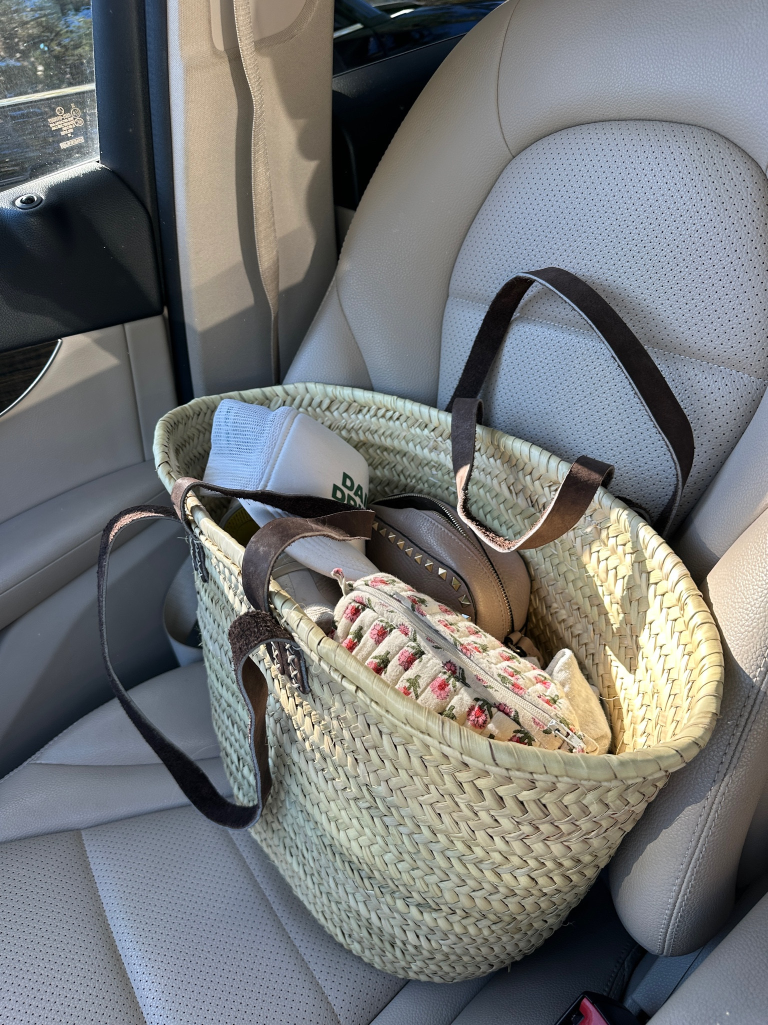 Straw market tote 

#LTKFindsUnder50 #LTKStyleTip #LTKFindsUnder100