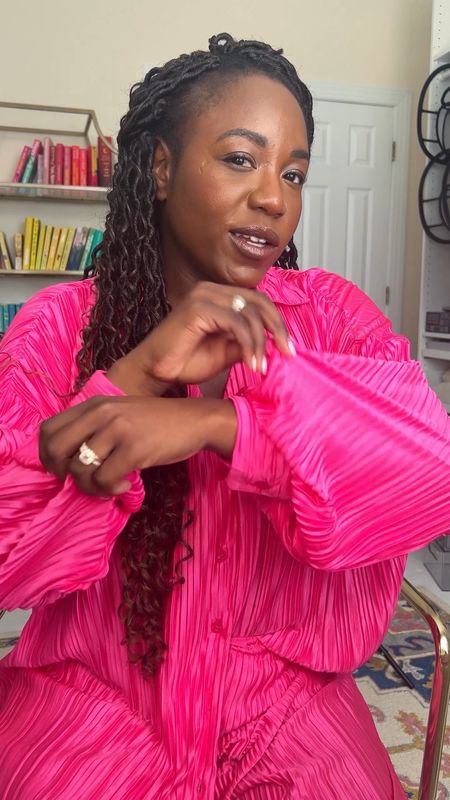 7 days of pink- loungewear edition! This 2 piece matching set fits true to size. We love pajamas you can wear out of the house! 

#LTKfindsunder50 #LTKVideo #LTKstyletip