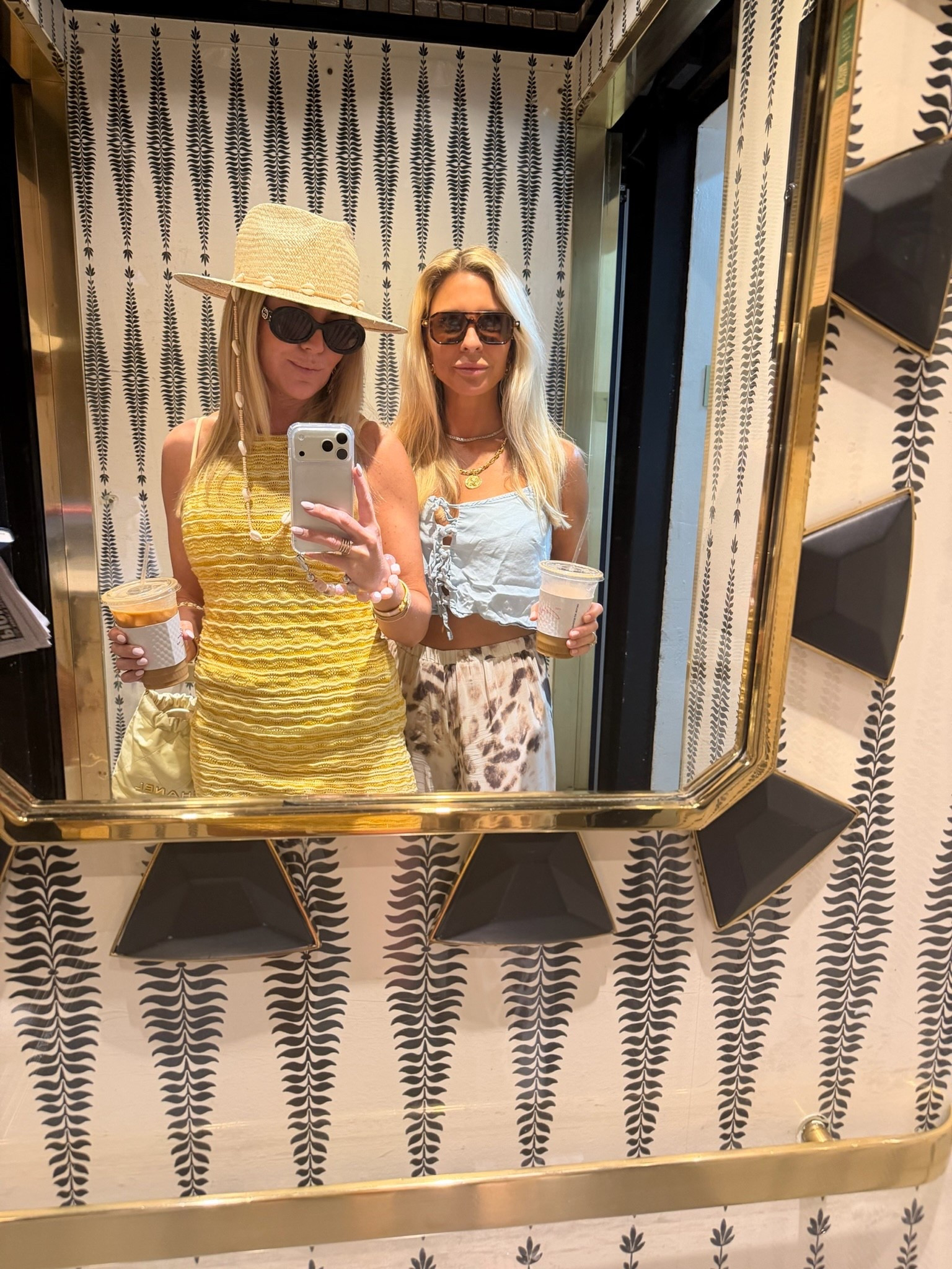 Moms pool day💛

#LTKmomlife #LTKTravel #LTKSwim