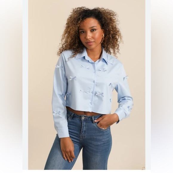 Medium - Light Blue Cropped Shirt with Bow Details | Poshmark