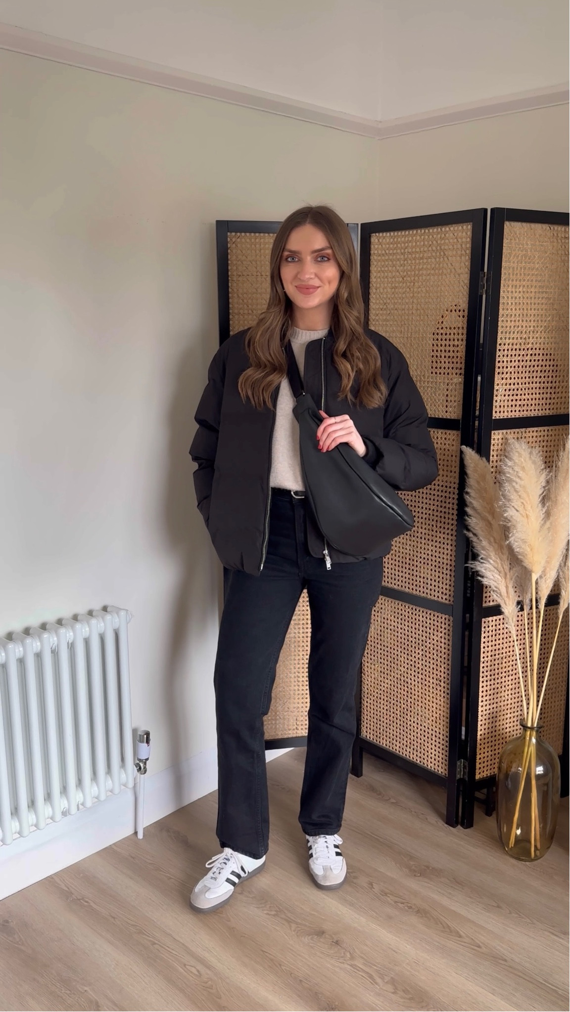 Styling the hardest working item in my wardrobe from last month…

Small in the & Other Stories Boxy Cashmere-Blend Jumper

26Reg in the Abercrombie ultra high 90s straight jeans in saturated black
I’m 5ft 5 

Massimo Dutti short puffer jacket

Adidas Samba trainers 

The Row large banana bag 







Smart casual outfit, black jeans outfit, capsule wardrobe

#LTKeurope #LTKstyletip #LTKSeasonal