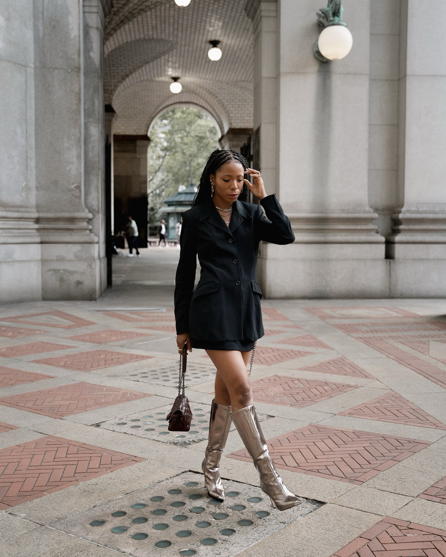 Sometimes the look I step out in just isn’t the vibe by the time I arrive. But that’s where the magic happens — hair up, a few buttons undone, and chain belts reworked. Because every look can be elevated on the fly 🪄✨

Jewelry by @LapoLounge

__
#effortlessstyle #fallfashion #styletips #styleinspo #nycstreetstyle #momentsofchic #trendsetter #womenwithstyle #blackoutfit

#LTKSeasonal #LTKStyleTip #LTKWorkwear
