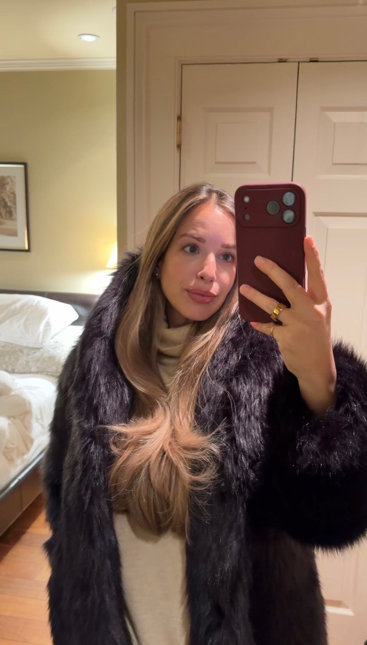 Faux Fur ❤️🌲

#LTKwinter