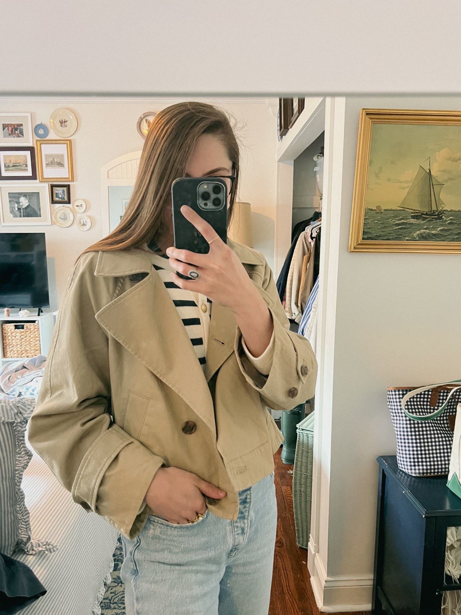 Cropped trench coat, preppy outfit, preppy style, Jcrew, gap, ballet flats, red flats, classic style, classic outfit

#LTKFindsUnder100 #LTKShoeCrush #LTKStyleTip