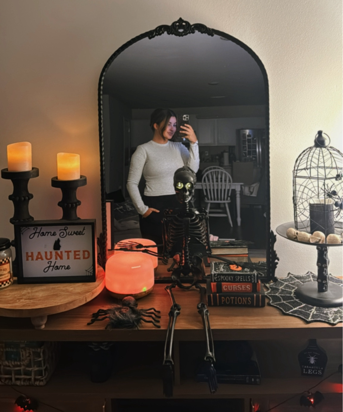 Obsessed with this new mirror. It ties in so well to this space! 

#LTKFallSale #LTKFindsUnder100 #LTKHome