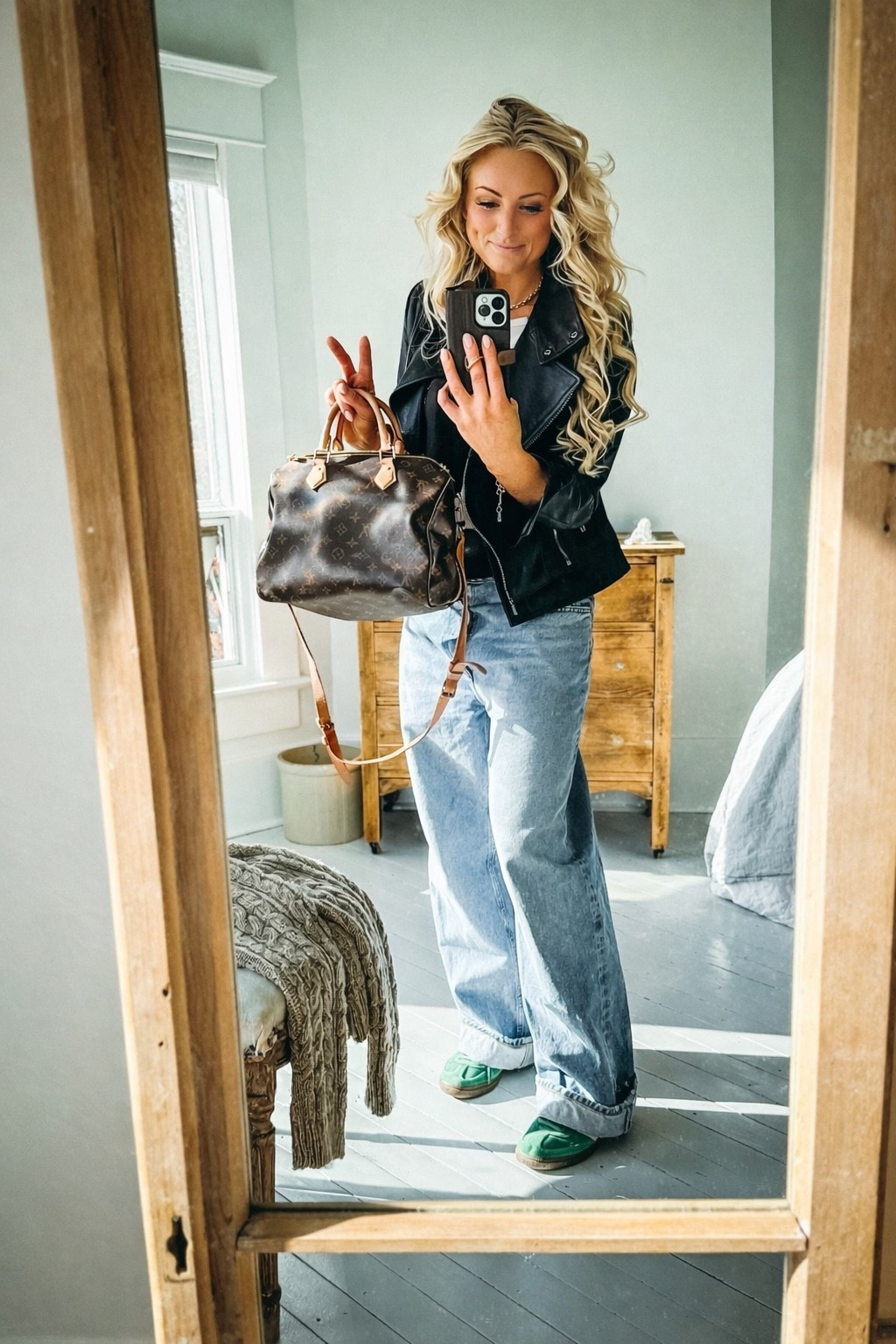 Tell me you grew up in the 90s without telling me you grew up in the 90s… #GooGooDolls concert! 

#LTKdayinmylife #LTKOver40 #LTKgrwm