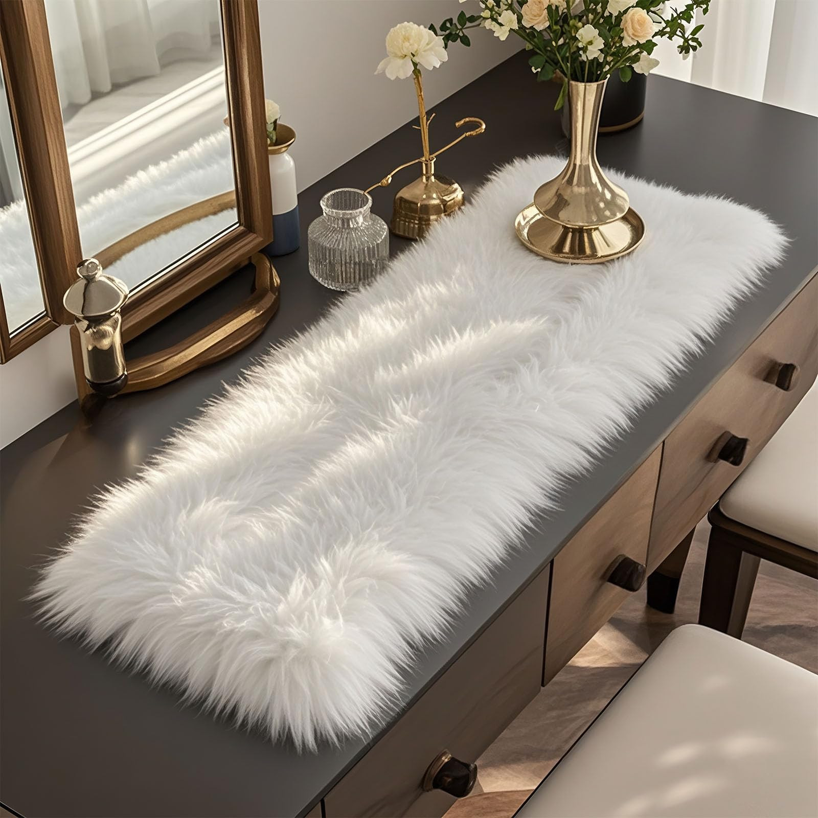 Faux Fur Table Runner,Table Runner for Soft Luxury Winter Decor Xmas White Decorations, Party Bir... | Amazon (US)