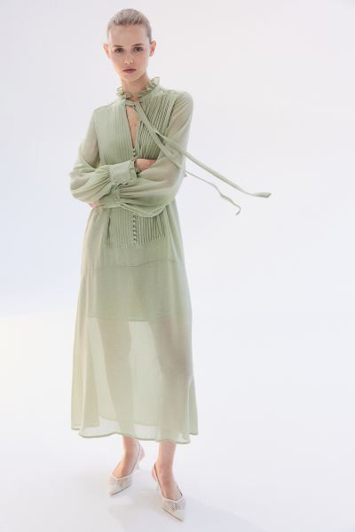 Chiffon Dress with Pintucks - Long sleeve - Midi - Light green - Ladies | H&M US | H&M (US + CA)