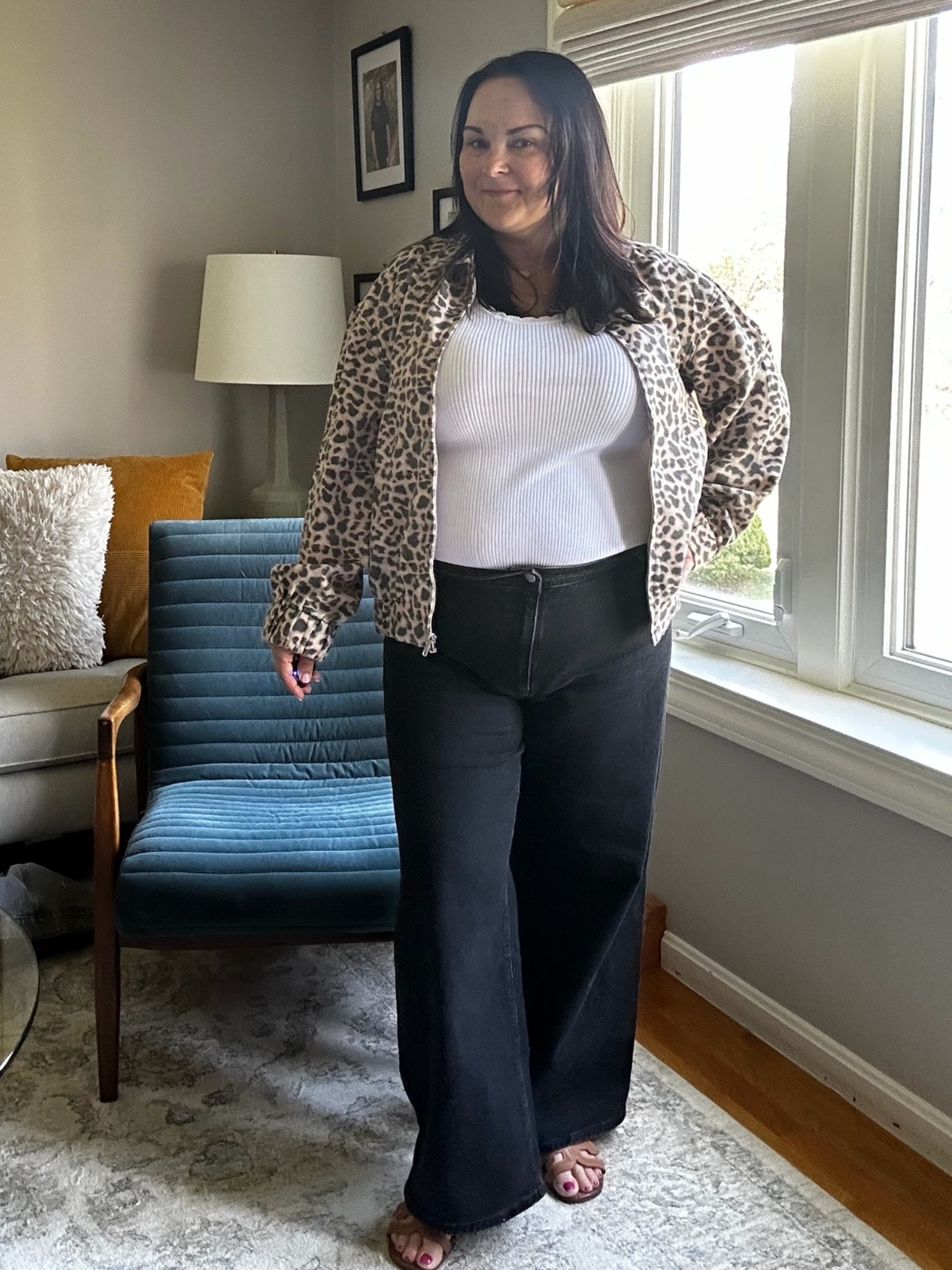 I keep reaching for this combo because it just works.

Wide leg jeans + a tank + something to throw over it.

Easy, comfortable, and I don’t have to mess with it all day 🙃
Everything is true to size.

#LTKootd #LTKMidsize #LTKOver40