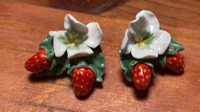 RARE FIND - Vintage 40's strawberry porcelain earrings. Adapted to posts. | Etsy (US)