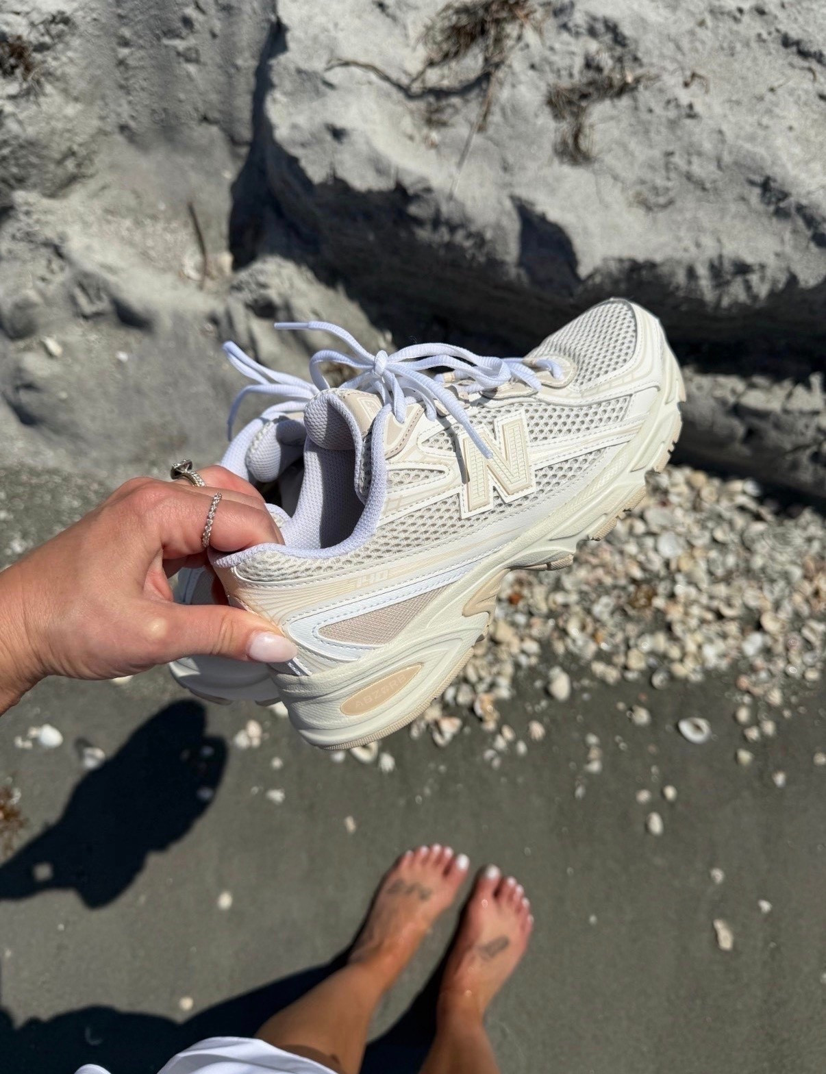 The perfect neutral sneakers 👟

#LTKgrwm #LTKootd #LTKmomlife