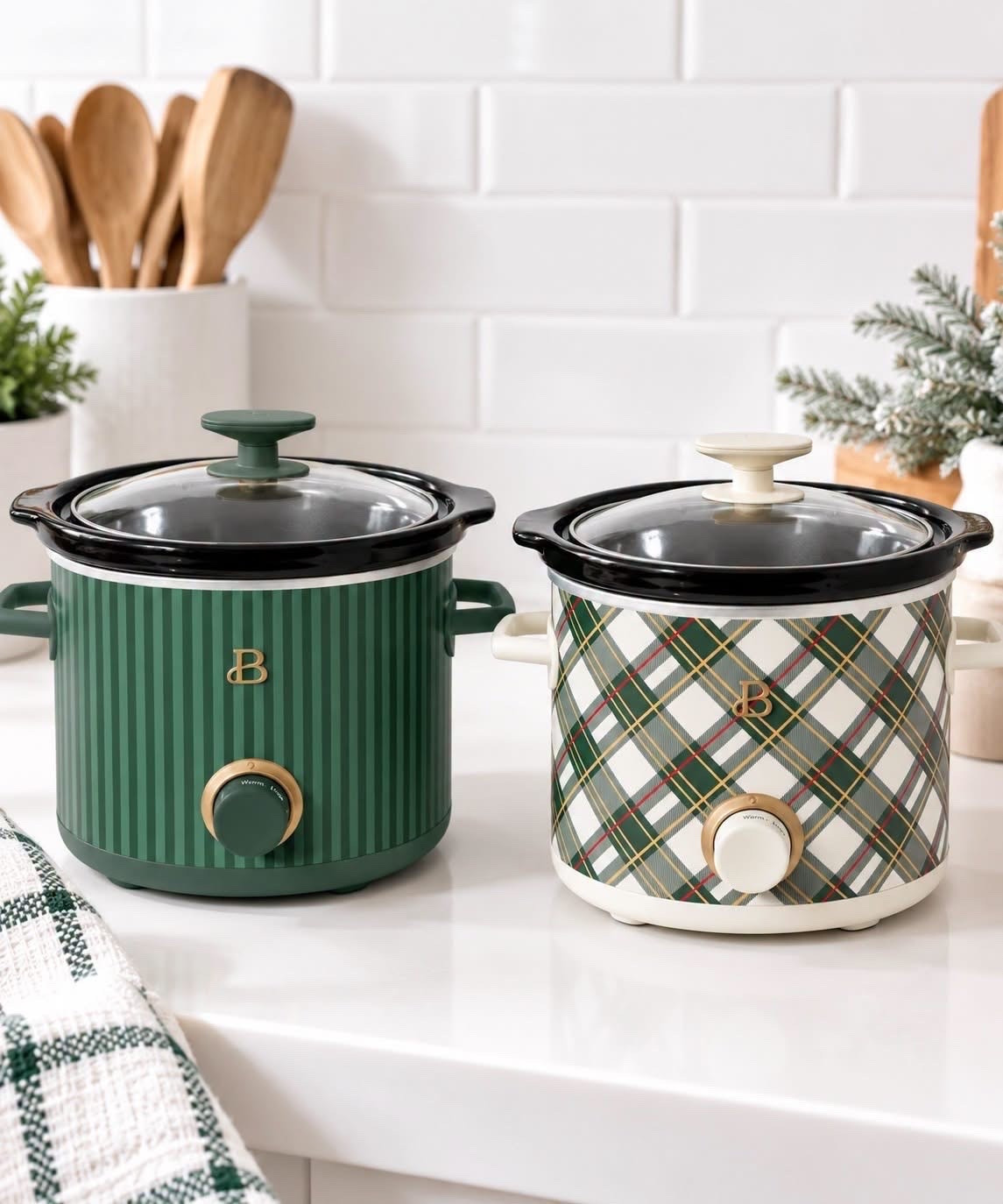 These mini slow cookers are back in stock with cute prints and colors. They sell out Soooooo fast! Ready set GO NOW! 

Dropping 🔗👇 to shop