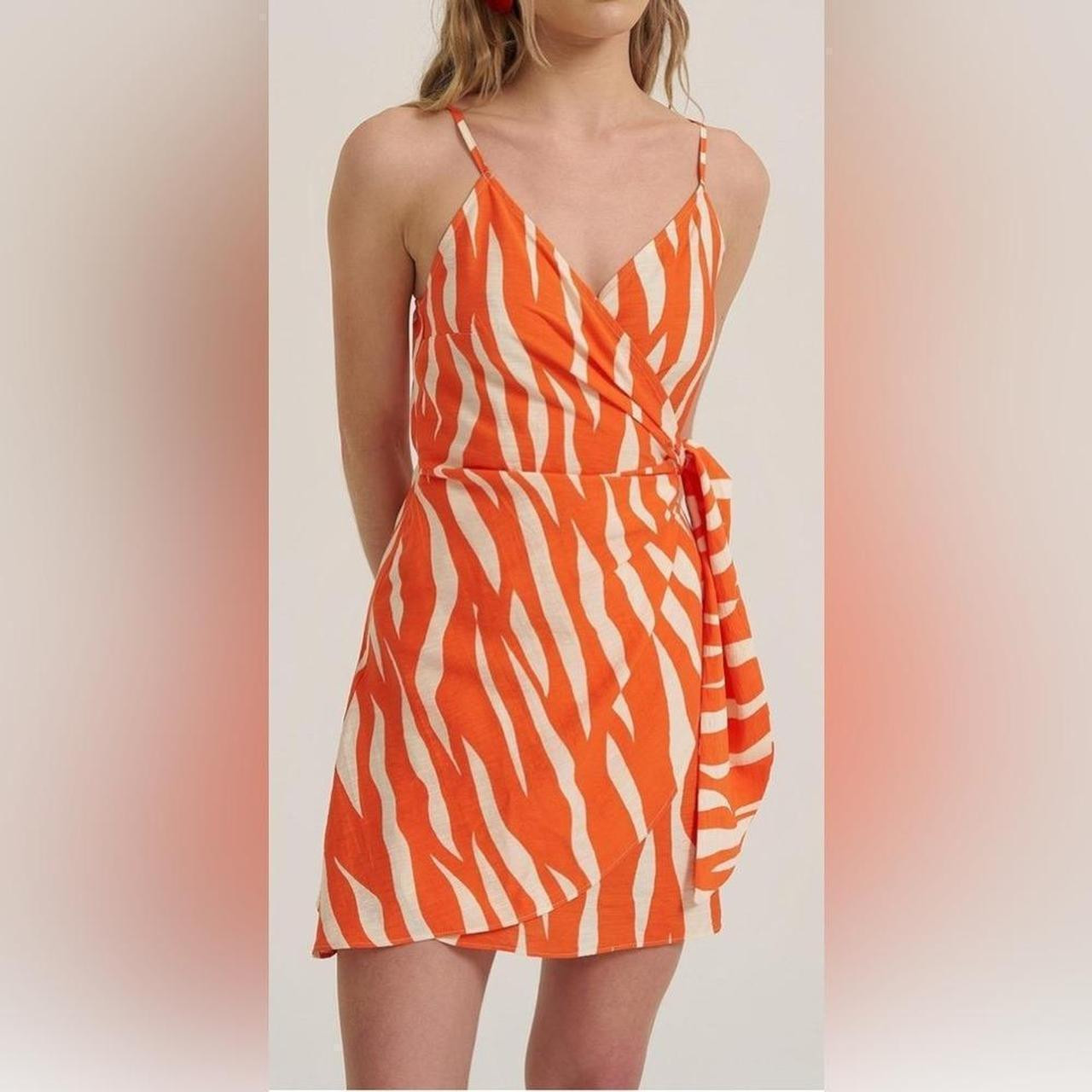 H & M Women's Wrap dresses - Orange/White - M | Depop US