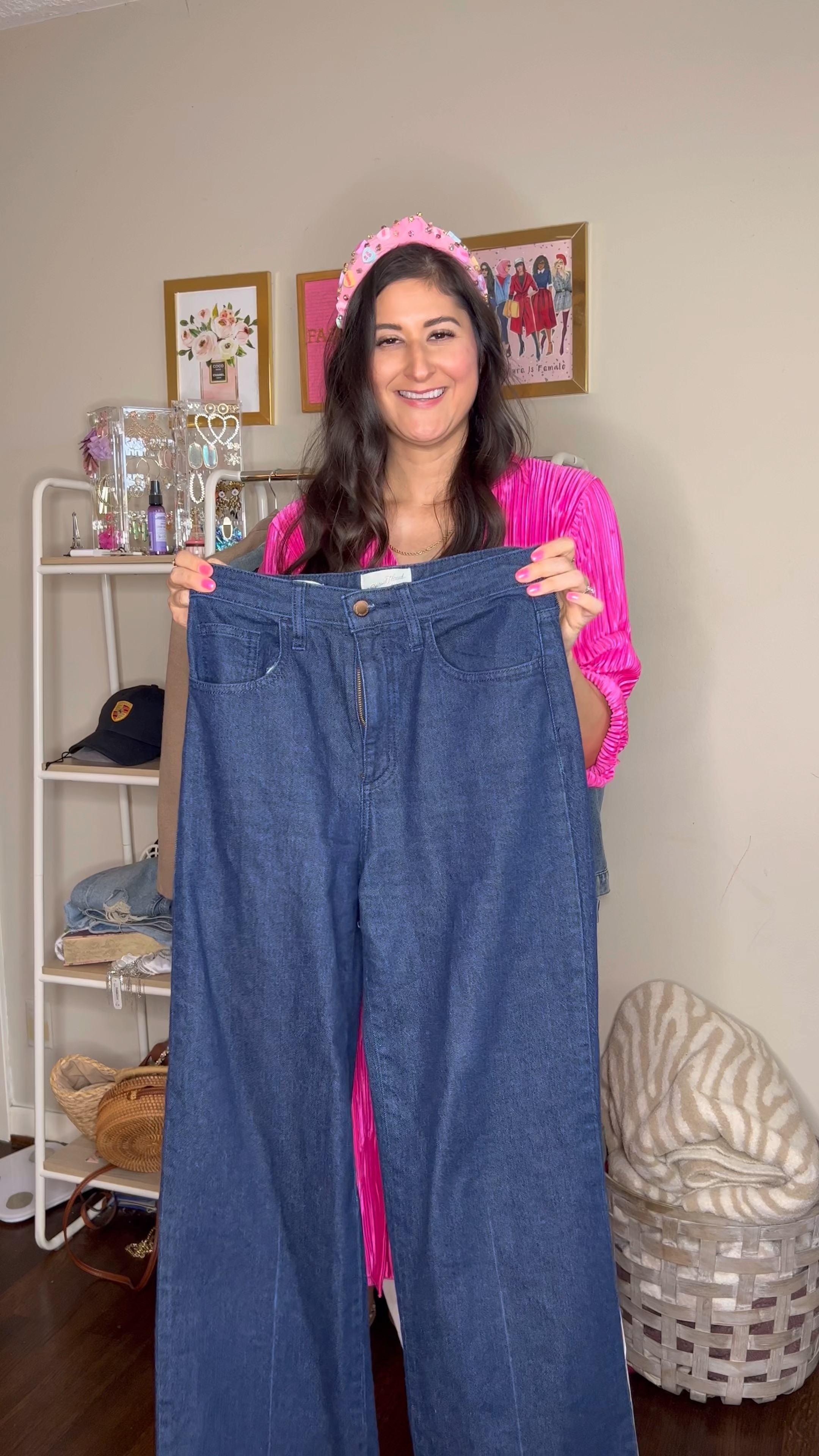 Love this one shoulder bodysuit! It comes in more colors too. 

#LTKSeasonal #LTKVideo #LTKfindsunder50