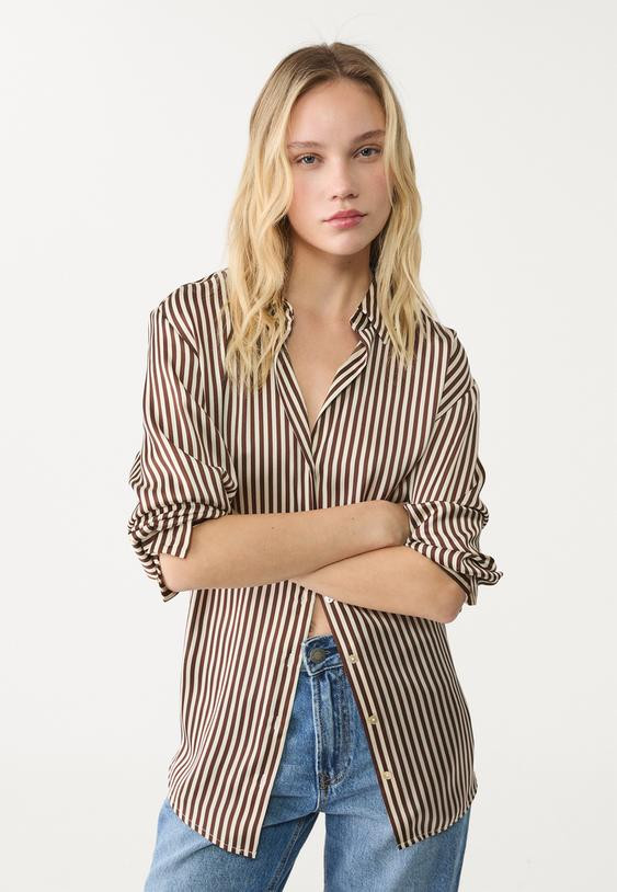 Chemise satinée à col à revers - Chemisiers et blouses femme | Stradivarius France | Stradivarius (FR)