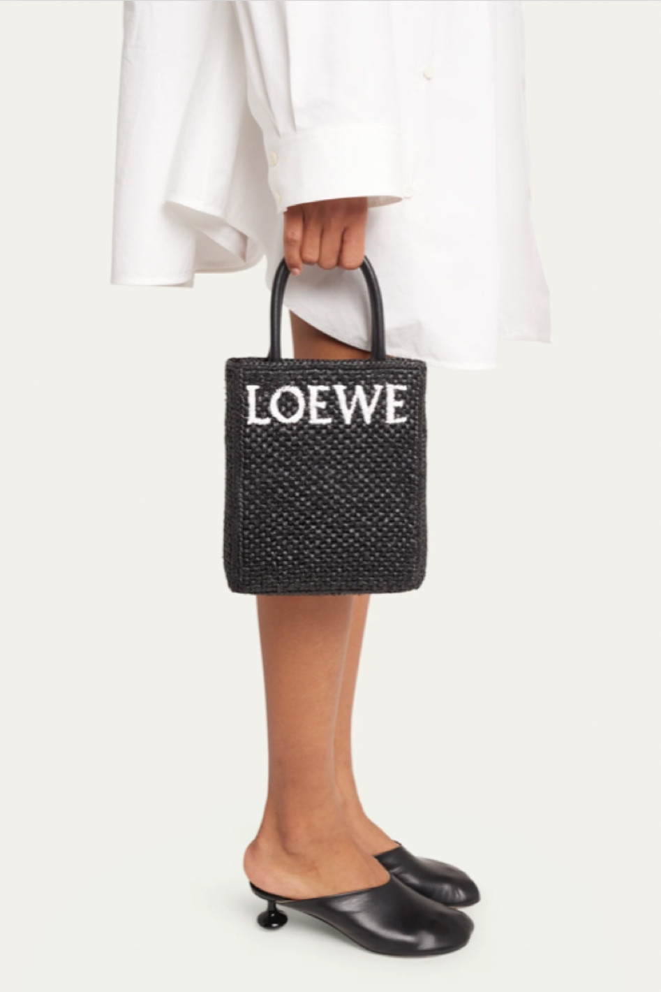 LOEWE Logo North-South Raffia Tote. Bag 🖤

#LTKFind #LTKfit #LTKU