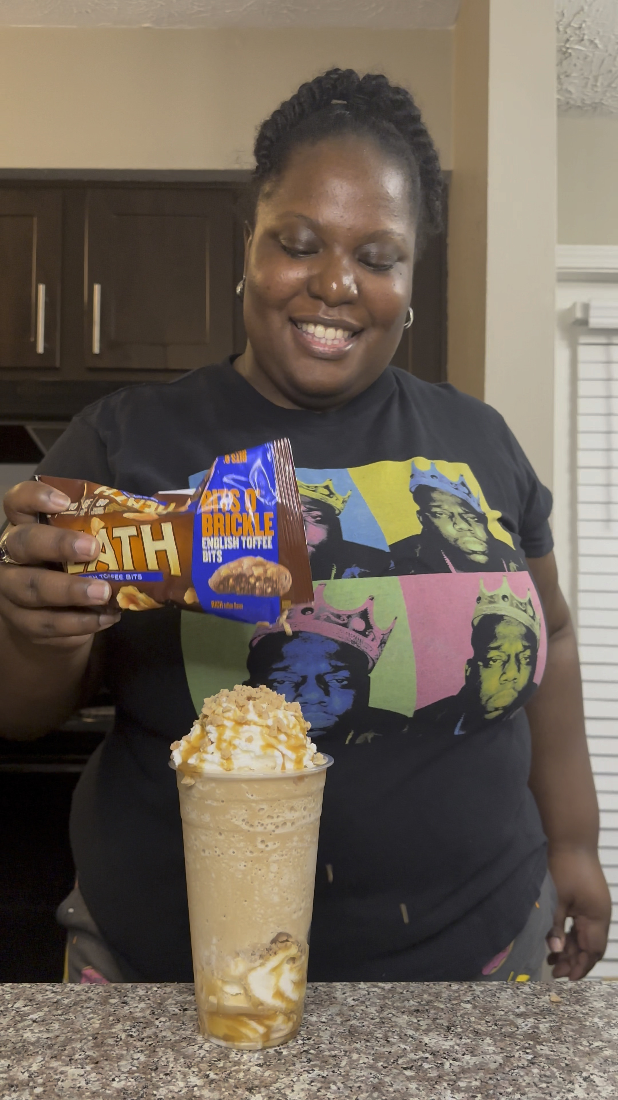 Caramel Ribbon Crunch Frappuccino 🤎

#Coffee #Drink #Caramel

#LTKhome #LTKplussize #LTKVideo
