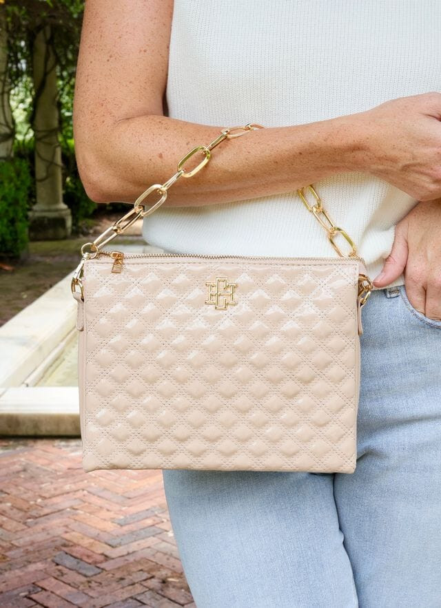 Ariana Crossbody NUDE PATENT SQ | Caroline Hill
